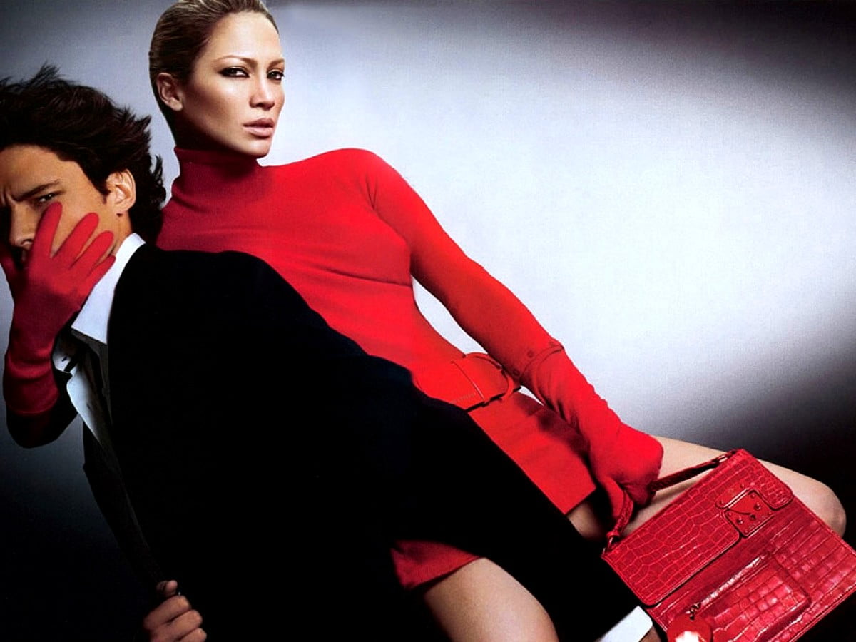 Jennifer Lopez im roten Anzug : HD Hintergrundbild
