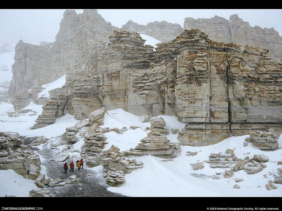 Best HD Pictures about  Real Pics Das Ist Kalt Top 7 Amazing  - No AI Images
